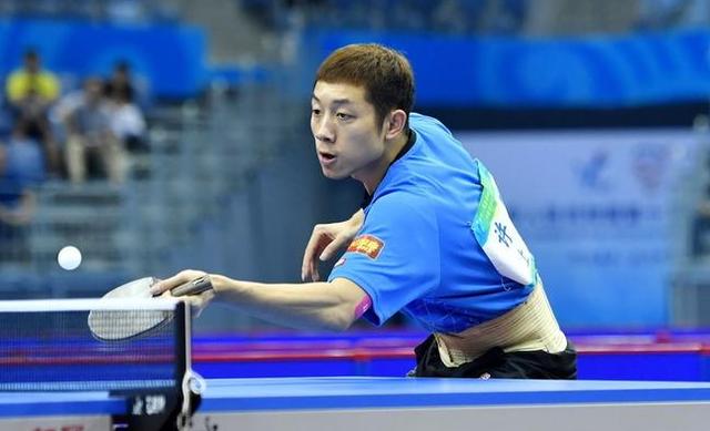 毗邻辽阔的 毗邻辽阔的