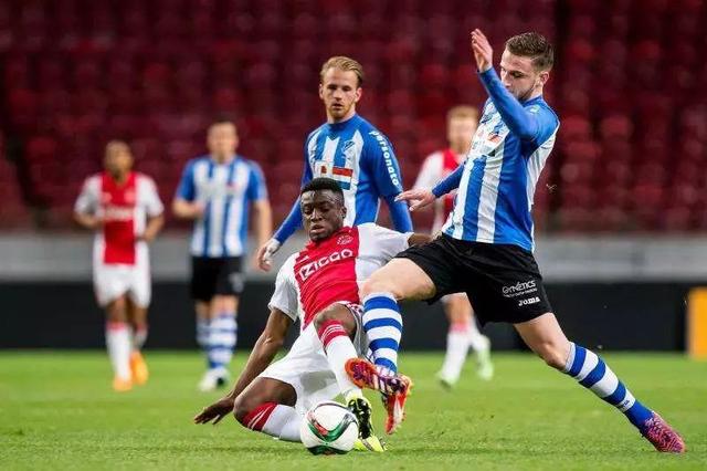 阿内尔卡迎 阿内尔卡迎