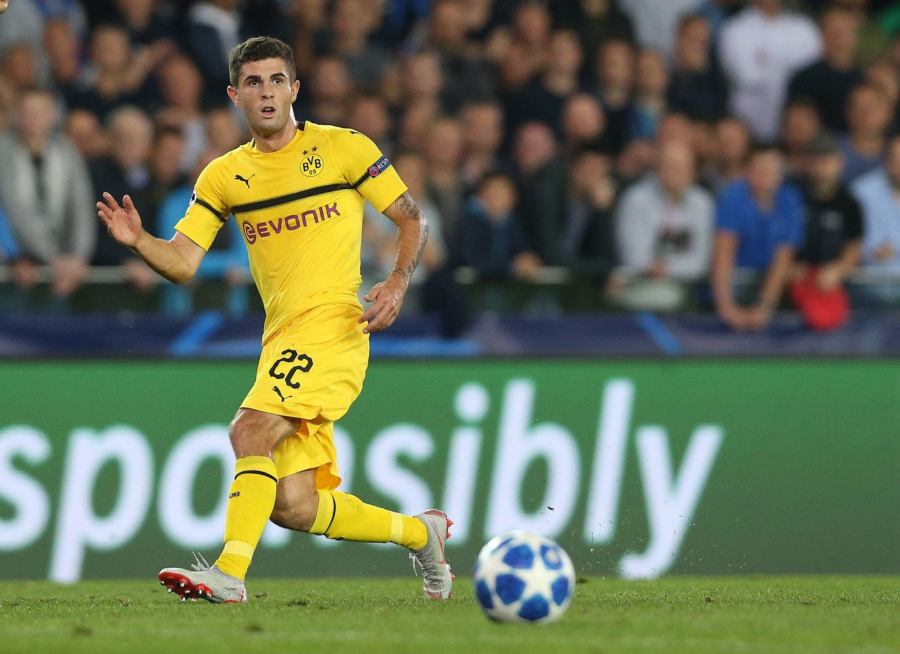 场上打出自 场上打出自