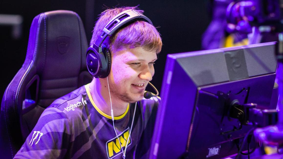 一垒与三垒 一垒与三垒